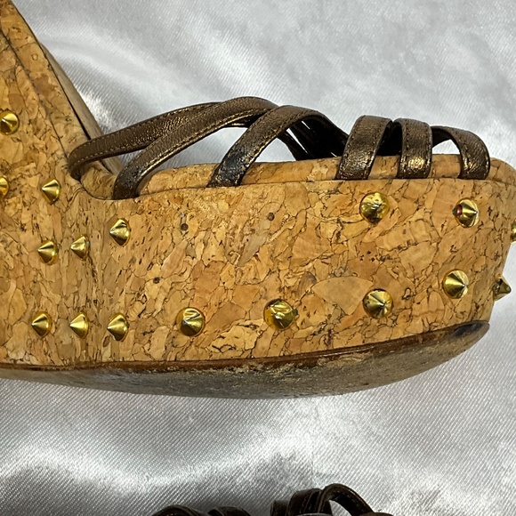 Gucci Studded Cork Platform Wedge Sandals Bronze Gold Leather EU 39.5 - Picture 3 of 12